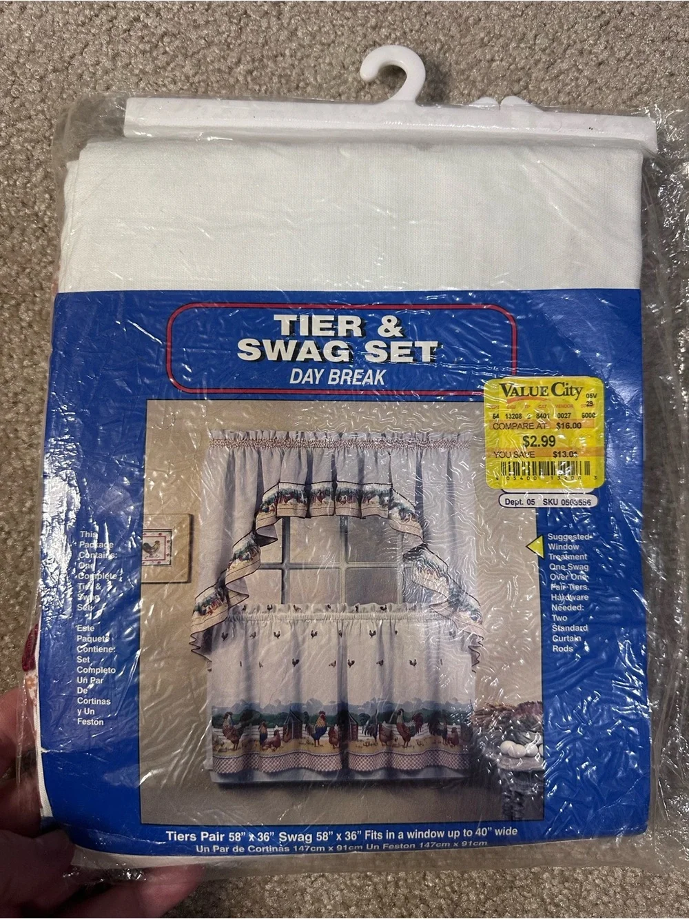 Tier & Swag Set - White with Chickens Window Curtain Set